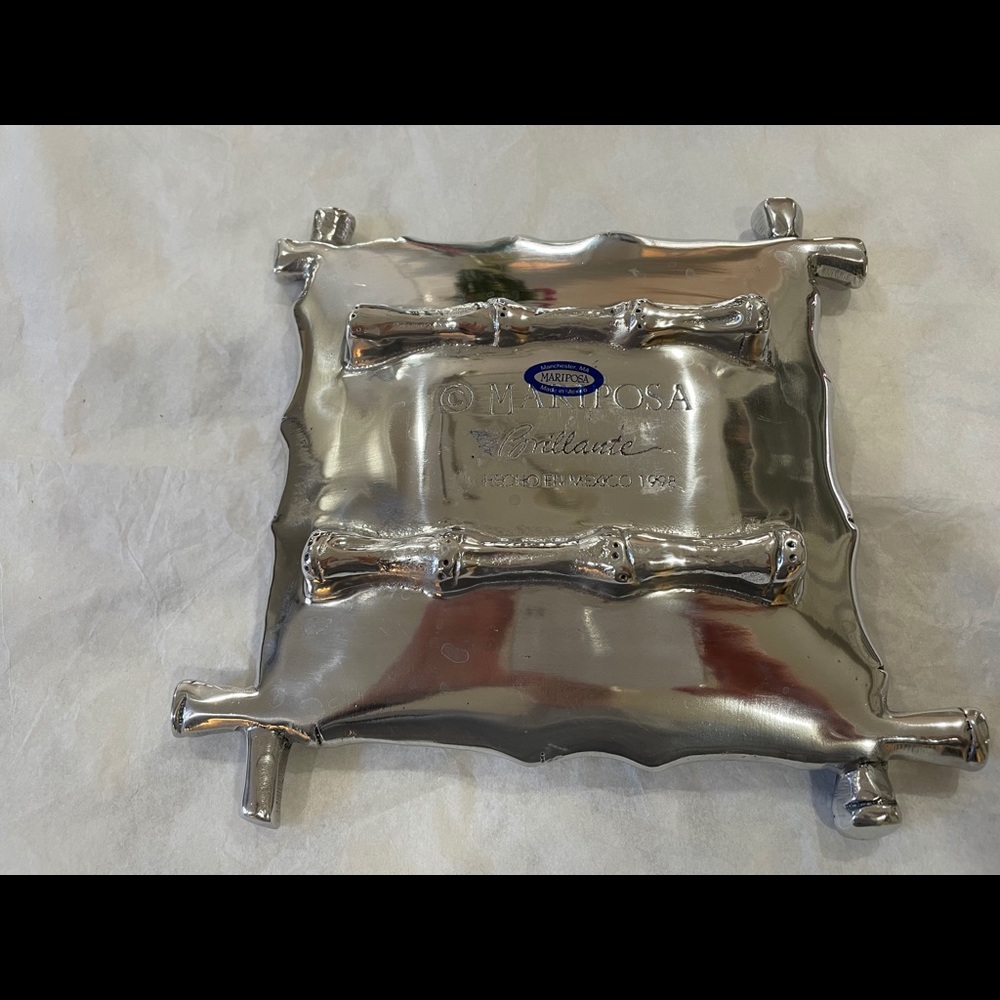 Mariposa serving platter with knife/spreader - Picture 3 of 3